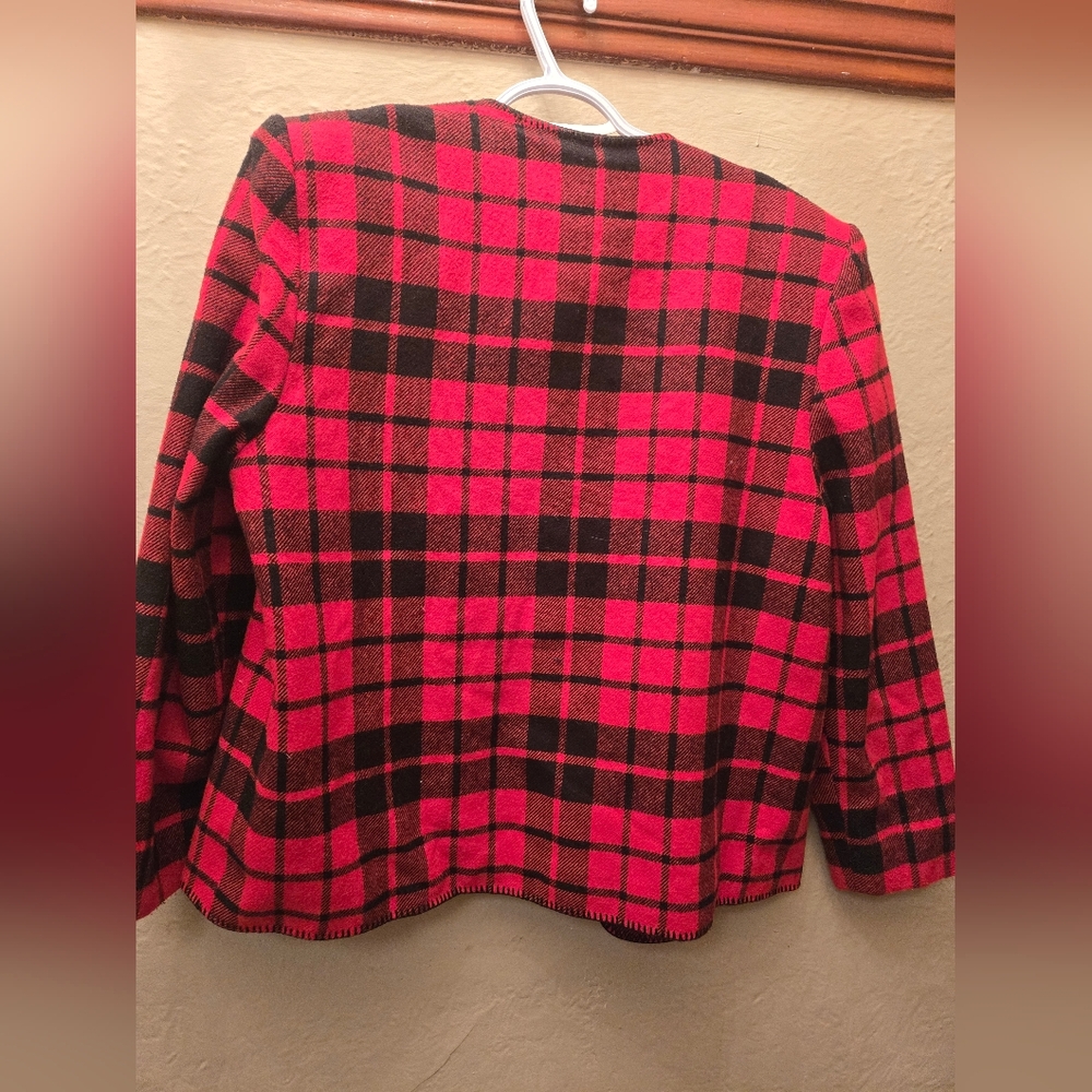 Vintage Red and Black Plaid 100% wool Blazer - Picture 8 of 8